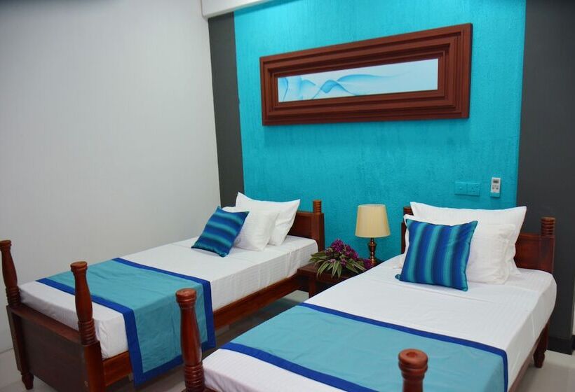 Rush City Hotel Kandy