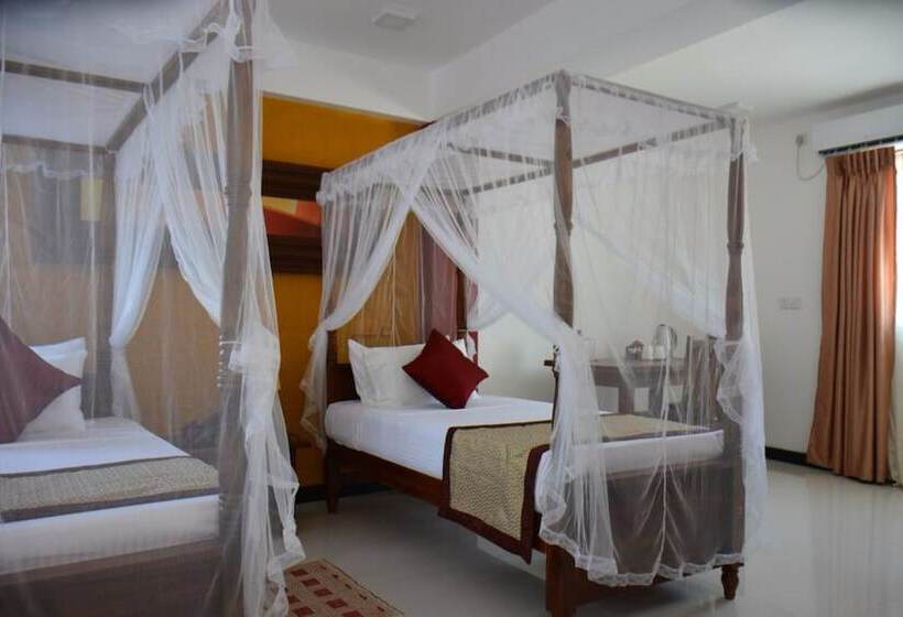 Rush City Hotel Kandy