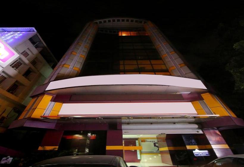 ホテル Oyo Rooms Renai Medicity Palarivattom