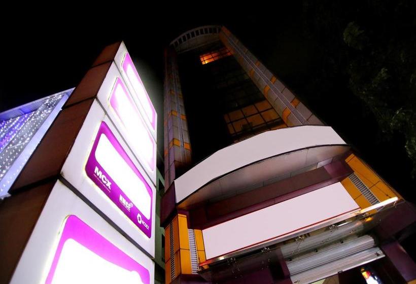 ホテル Oyo Rooms Renai Medicity Palarivattom