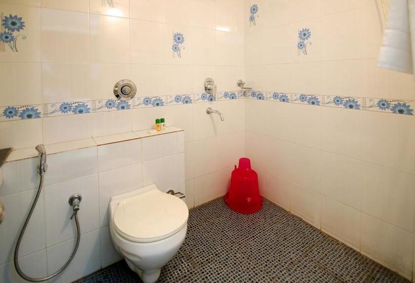 ホテル Oyo Rooms Renai Medicity Palarivattom