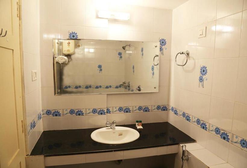 ホテル Oyo Rooms Renai Medicity Palarivattom