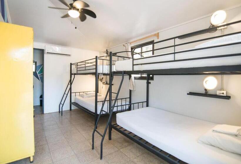 בית מלון כפרי Selina Tamarindo