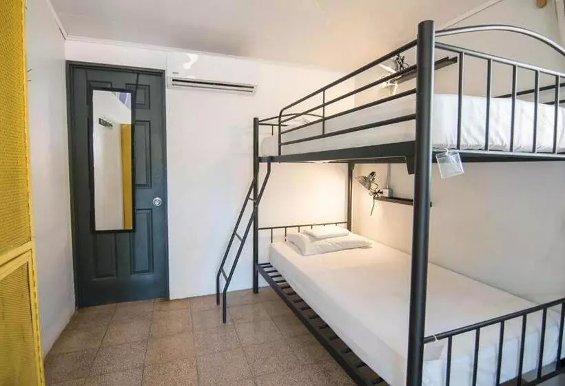 ホテル Selina Tamarindo