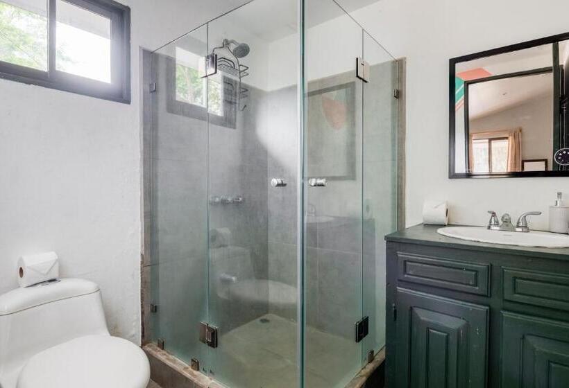 בית מלון כפרי Selina Tamarindo