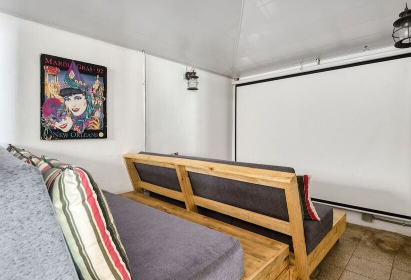 בית מלון כפרי Selina Tamarindo