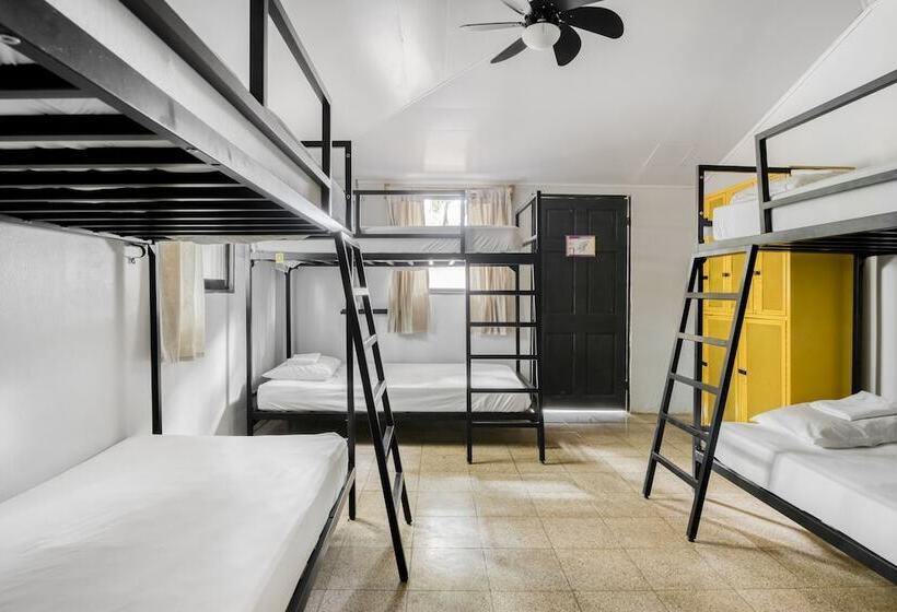 בית מלון כפרי Selina Tamarindo