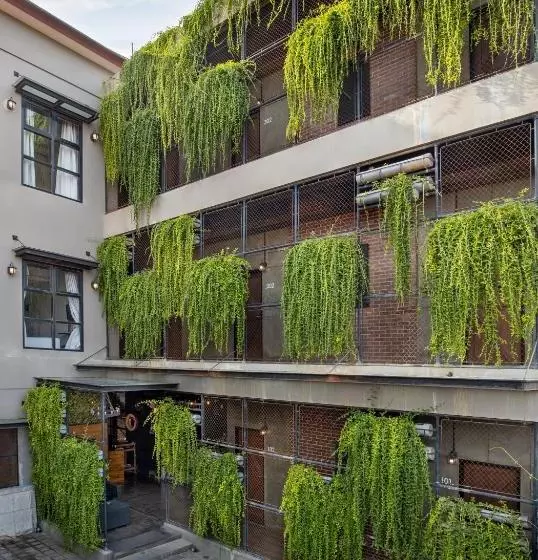 هتل The Aswana Seminyak