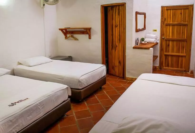 ホテル Victoria Barichara