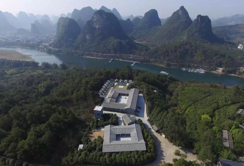 Hotelli Yangshuo Mountain Top Retreat
