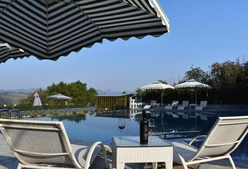 Hotelli Yangshuo Mountain Top Retreat