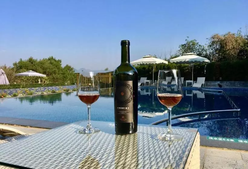 Hotelli Yangshuo Mountain Top Retreat