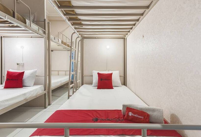 Reddoorz Hostel @ Pondok Backpacker Malang