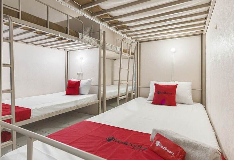 Reddoorz Hostel @ Pondok Backpacker Malang