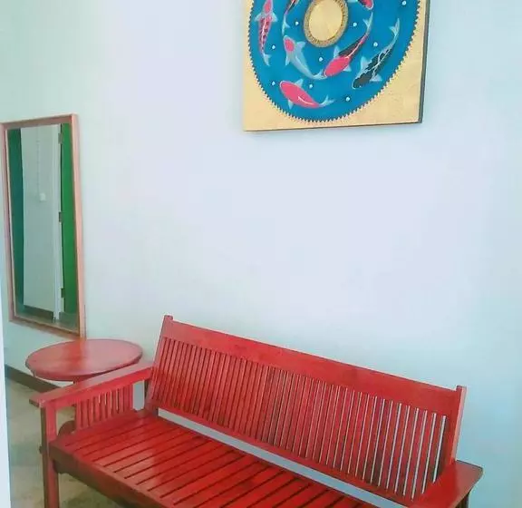 Retkeilymaja Siri Krabi