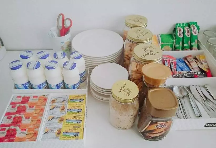 Retkeilymaja Siri Krabi