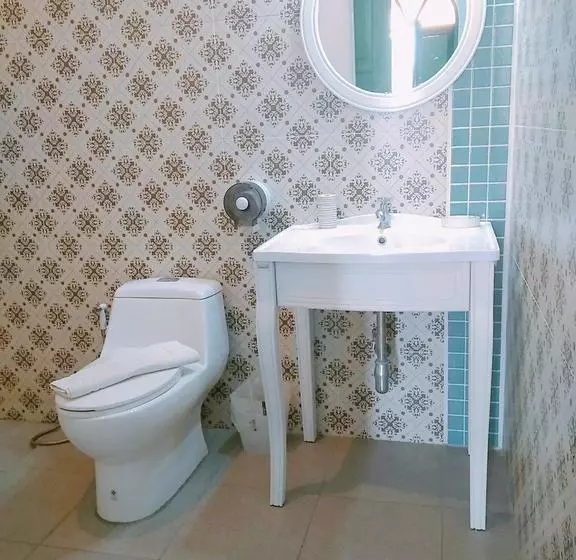 Retkeilymaja Siri Krabi