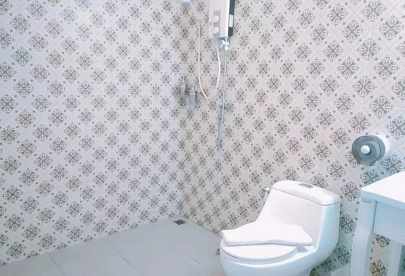 Retkeilymaja Siri Krabi