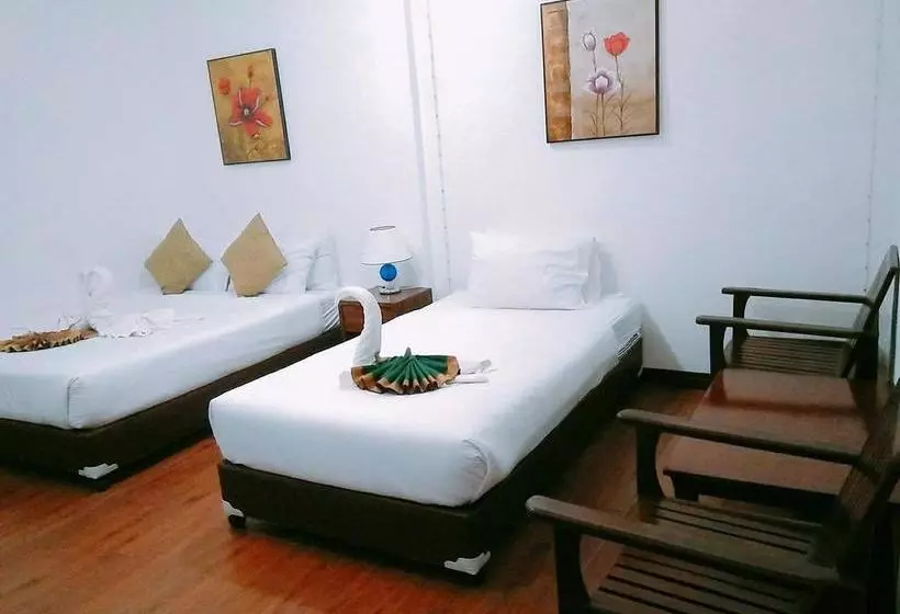 Retkeilymaja Siri Krabi