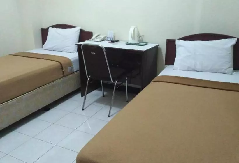 Hotelli Kurnia Jaya