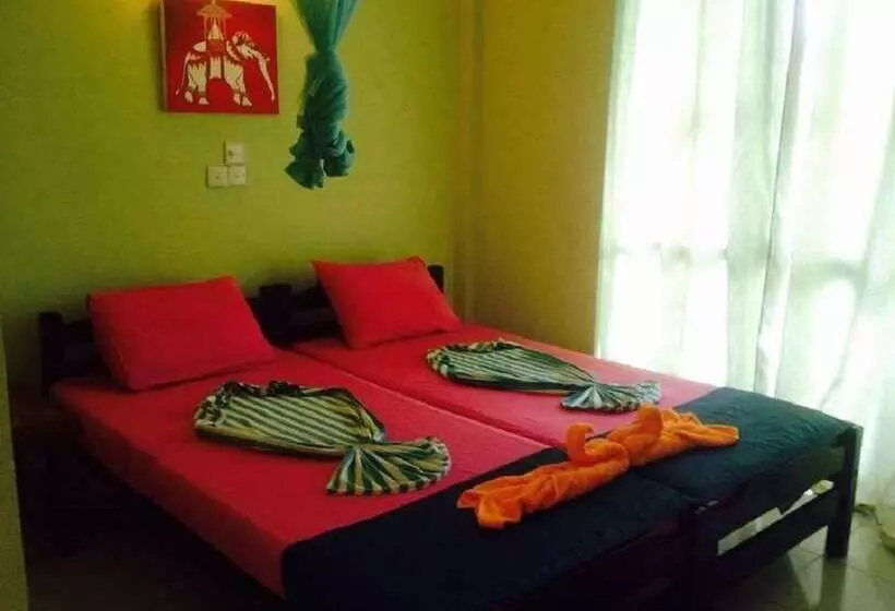 Hotelli Oasis Wadduwa