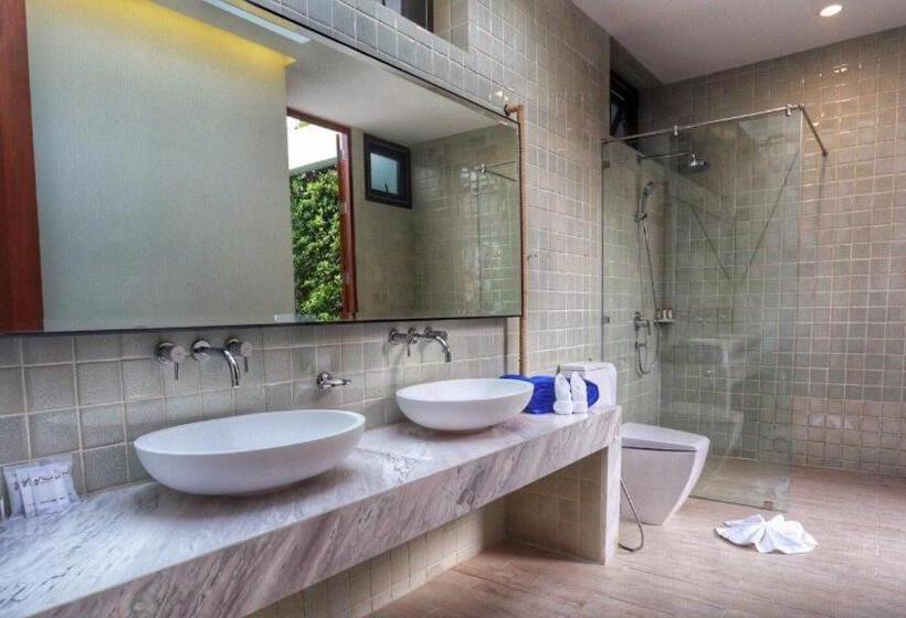 בית מלון כפרי Varinah Resort