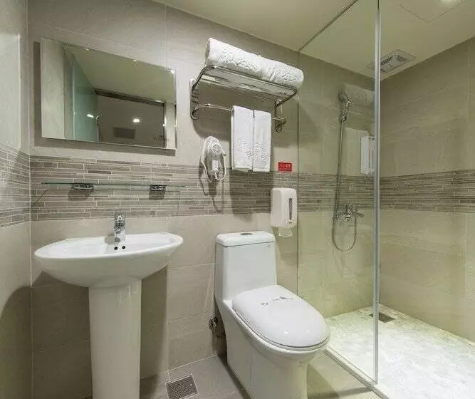 Xinshehotel   Chungli