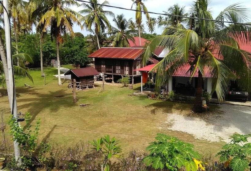 فندق على الطريق Inapan Aishah