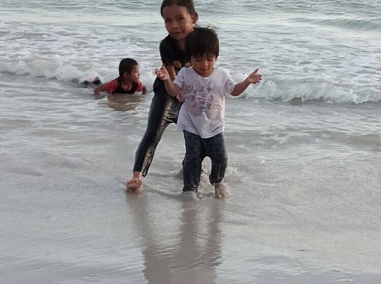 فندق على الطريق Inapan Aishah