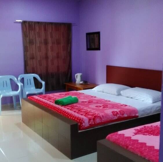 فندق على الطريق Inapan Aishah