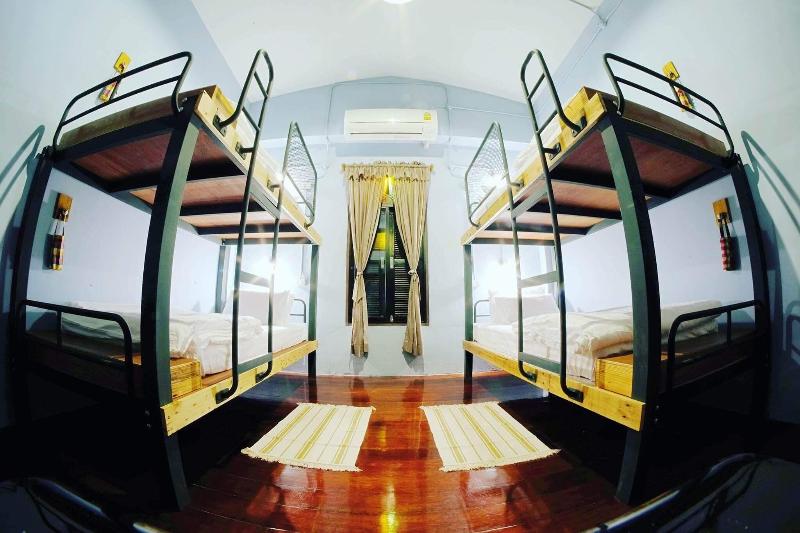 호스텔 Talardkao Balcony Krabi
