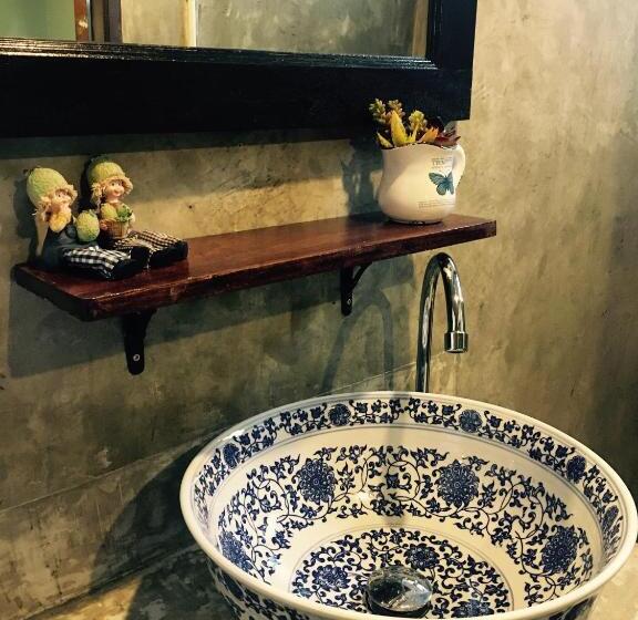 호스텔 Talardkao Balcony Krabi