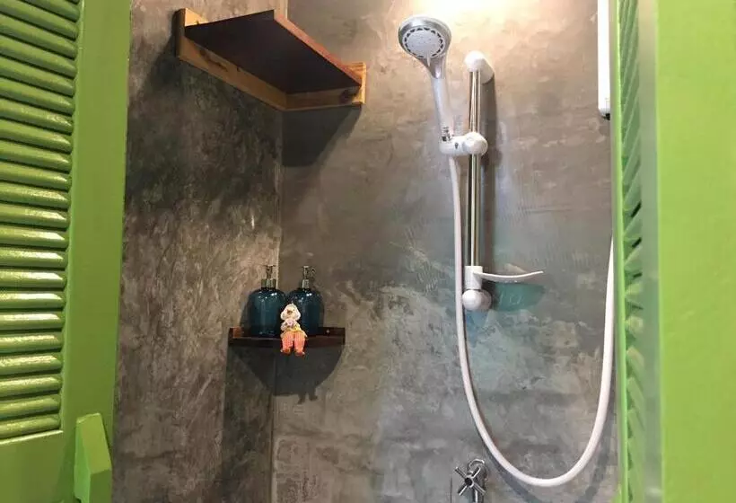 Retkeilymaja Talardkao Balcony Krabi