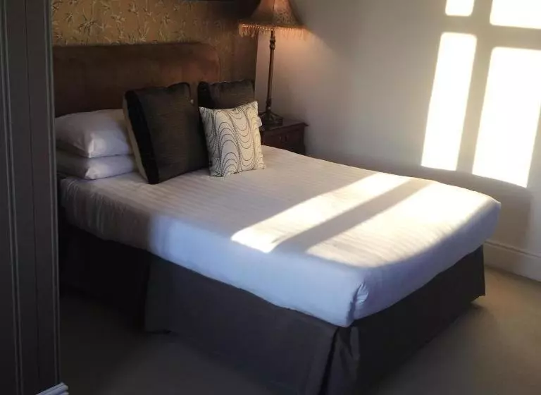 Aamiaismajoitus (B&B) The Lodge