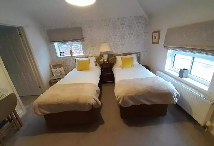 Aamiaismajoitus (B&B) The Lodge