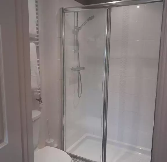 Aamiaismajoitus (B&B) The Lodge