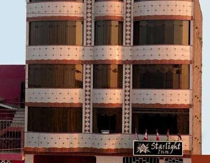 فندق Starlight Inn
