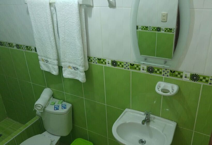 فندق Starlight Inn