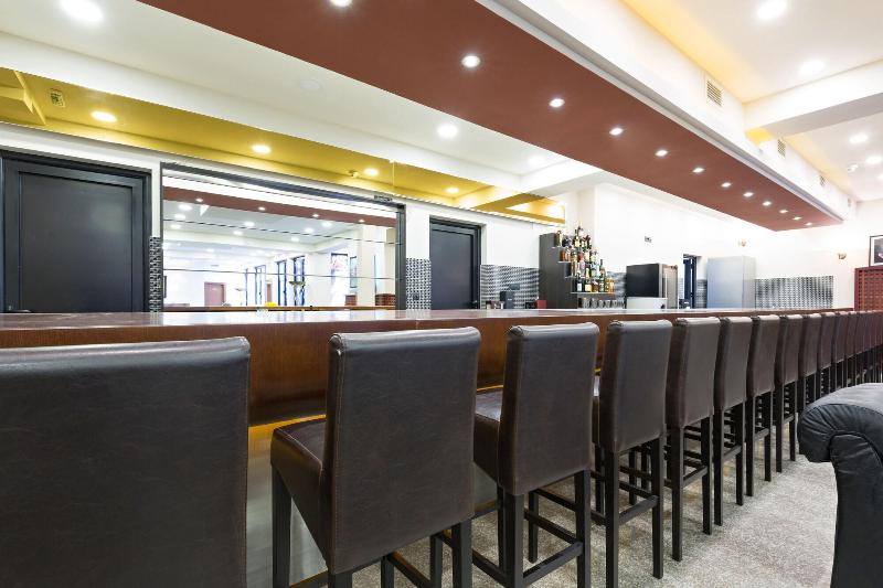 هتل Sterling Garni