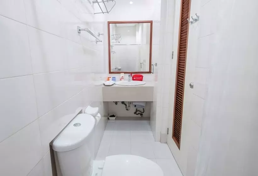 ホテル Zen Rooms Bf Paranaque