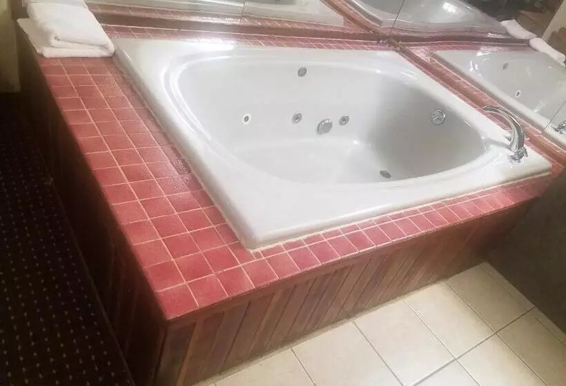 Motelli Travelers Lodge