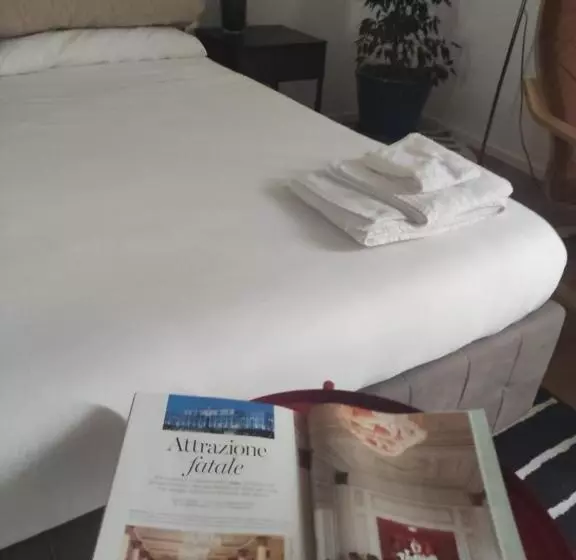 تختخواب و صبحانه Vicolo Dei Sartori