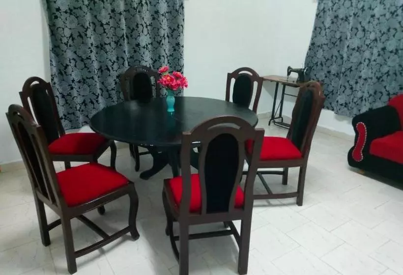 تختخواب و صبحانه Legacy Gardens Nyeri