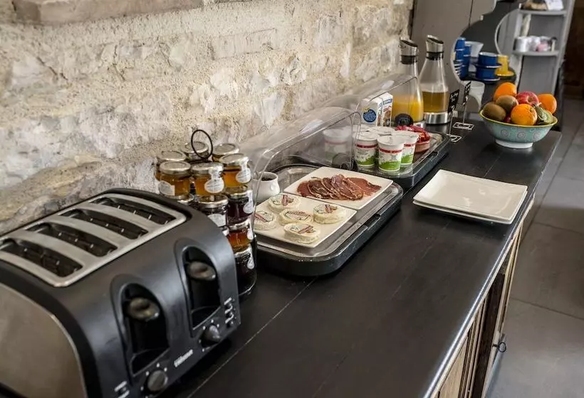 Hotelli Hôtel La Tissandière