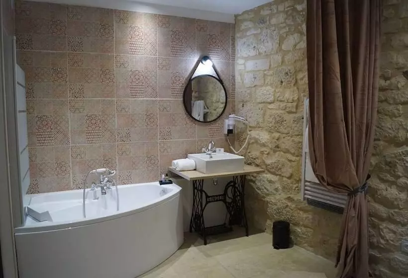 Hotelli Hôtel La Tissandière