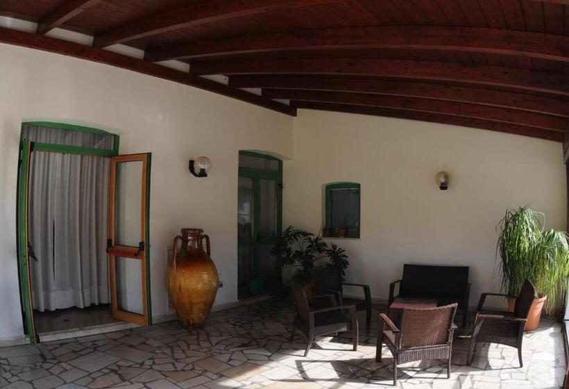 هتل Masseria Marziale