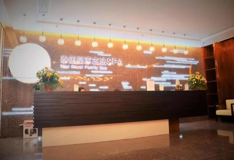 Hotelli Menshine Gloria Plaza