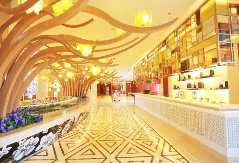 Hotelli Menshine Gloria Plaza