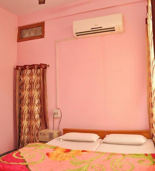 Hotel Shri Mahant Guest House