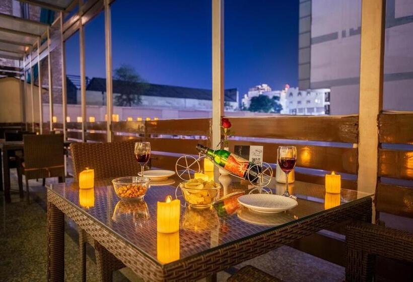 Rosewood Apartment Hotel, Gurgaon